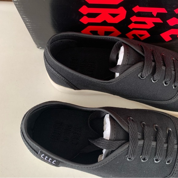 Cute To The Core Kodi black Lace Up Sneakers Women’s US 8 M - Picture 2 of 8